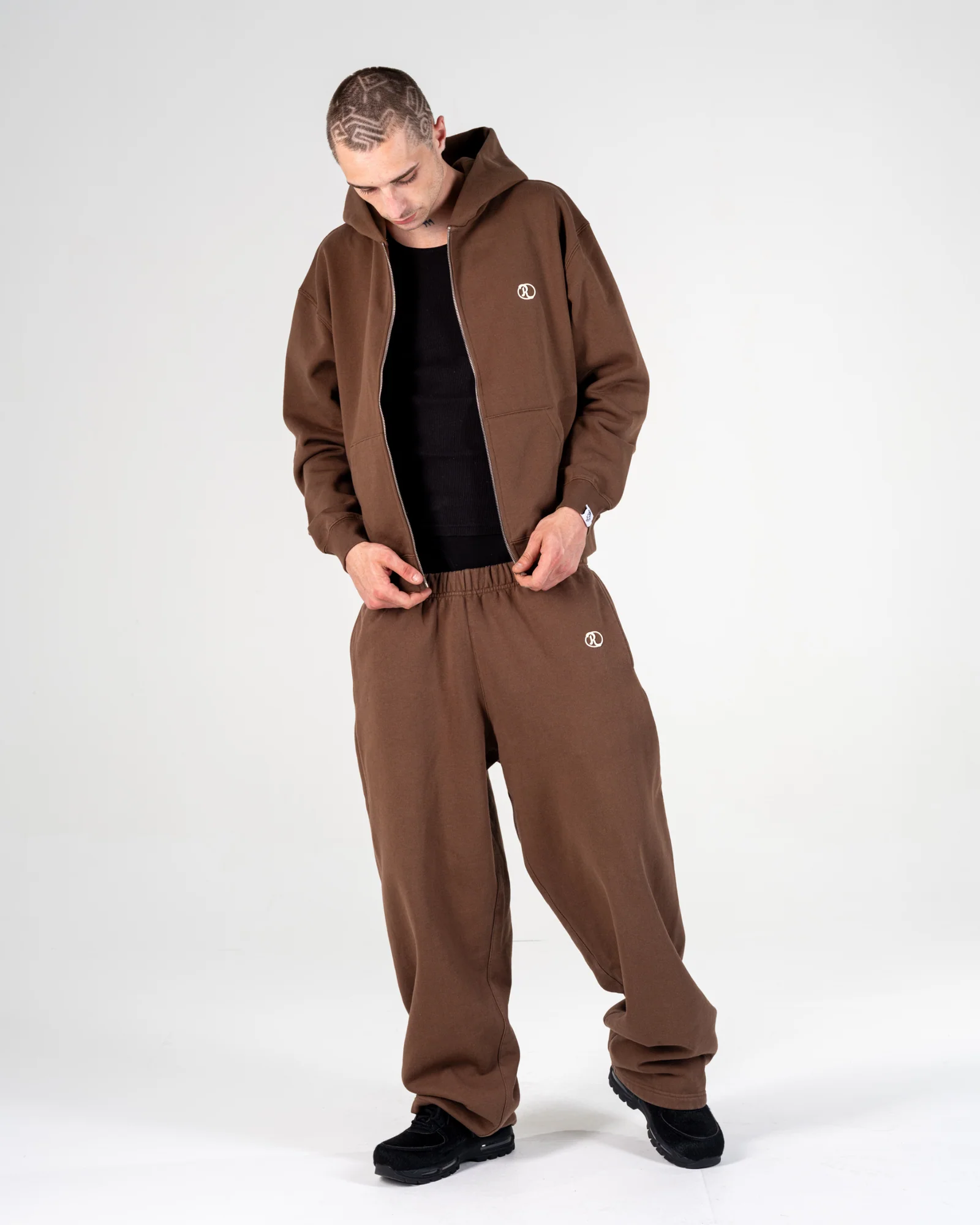 ZIP UP HOODIE [MOCHA]