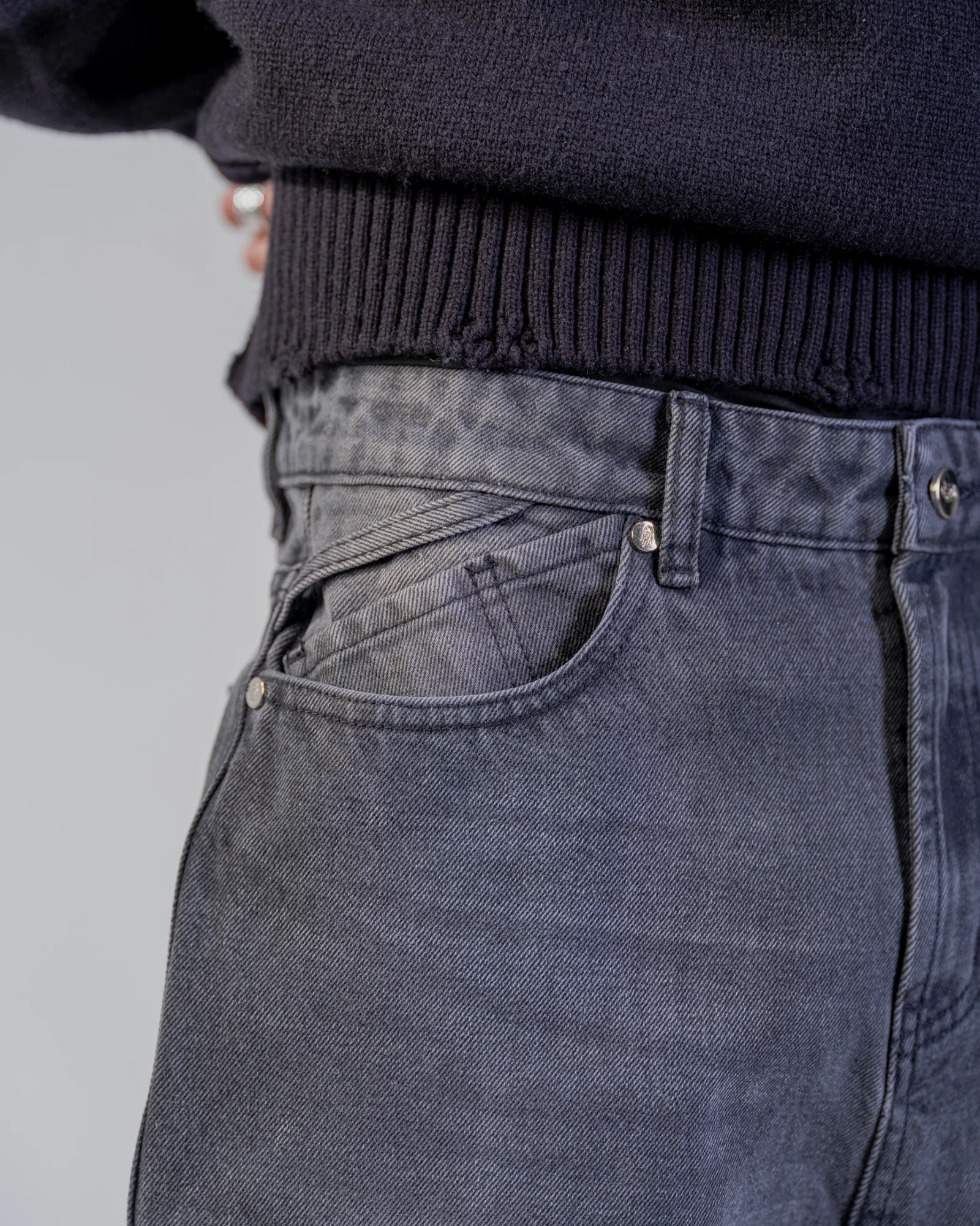 BAGGY FIT JEANS [BLACK]