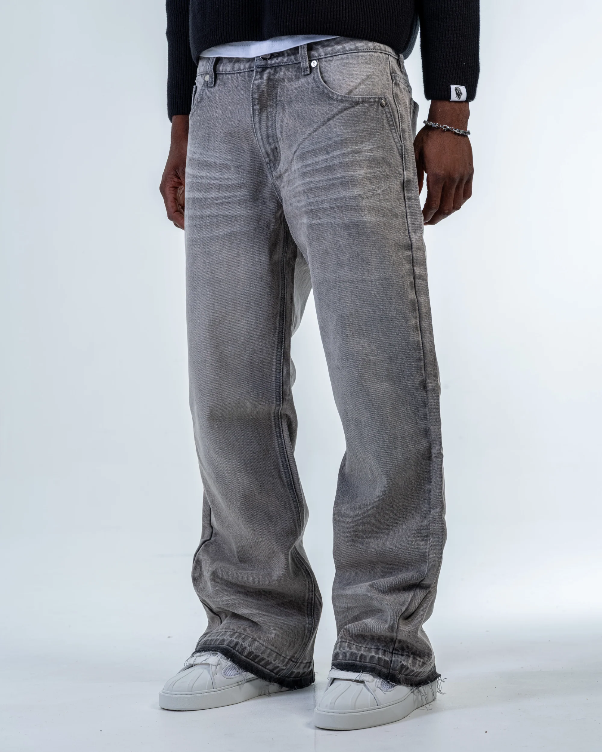FLARE FIT JEANS [GRAY]
