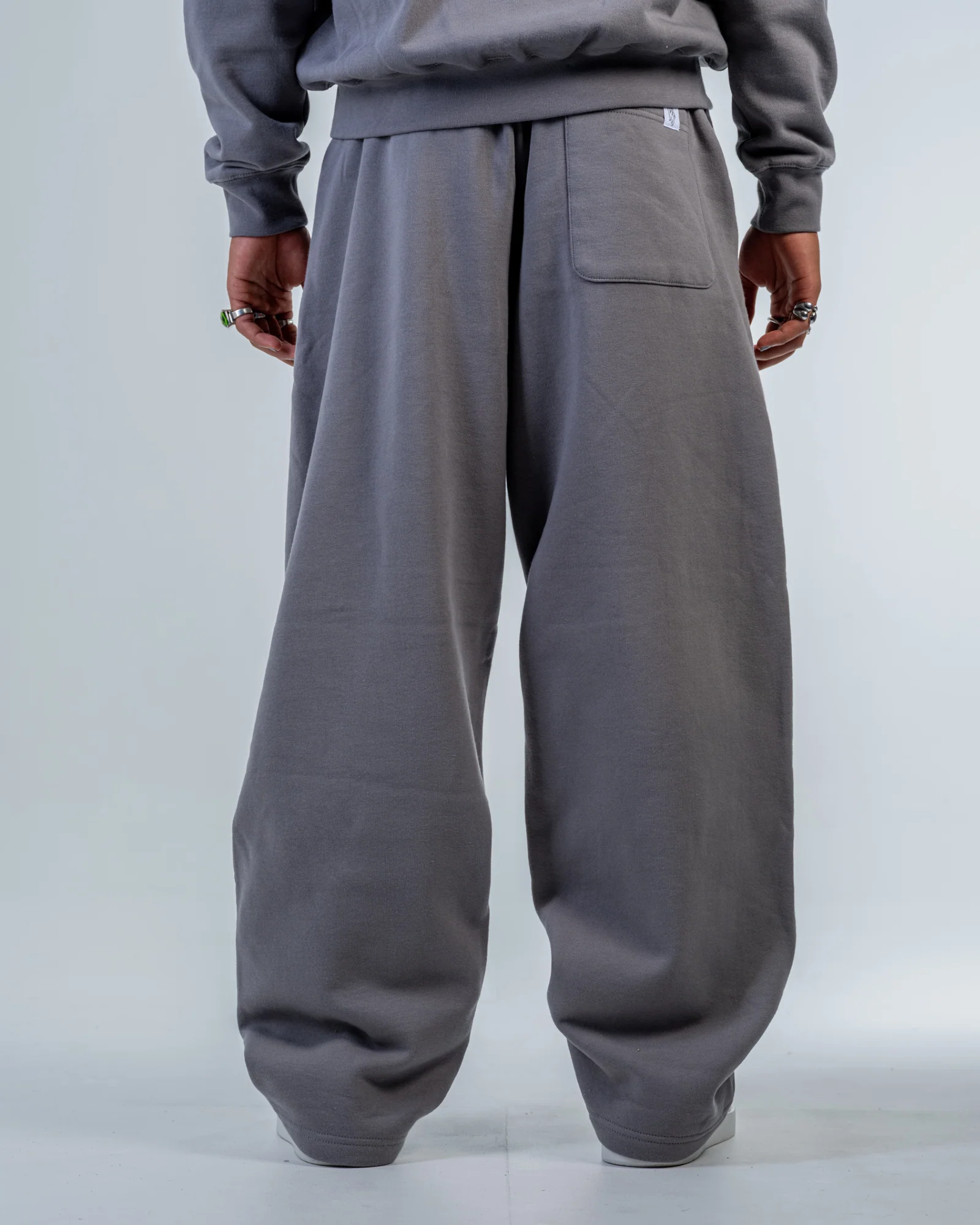 BAGGY JOGGERS PANTS [STONE GREY]
