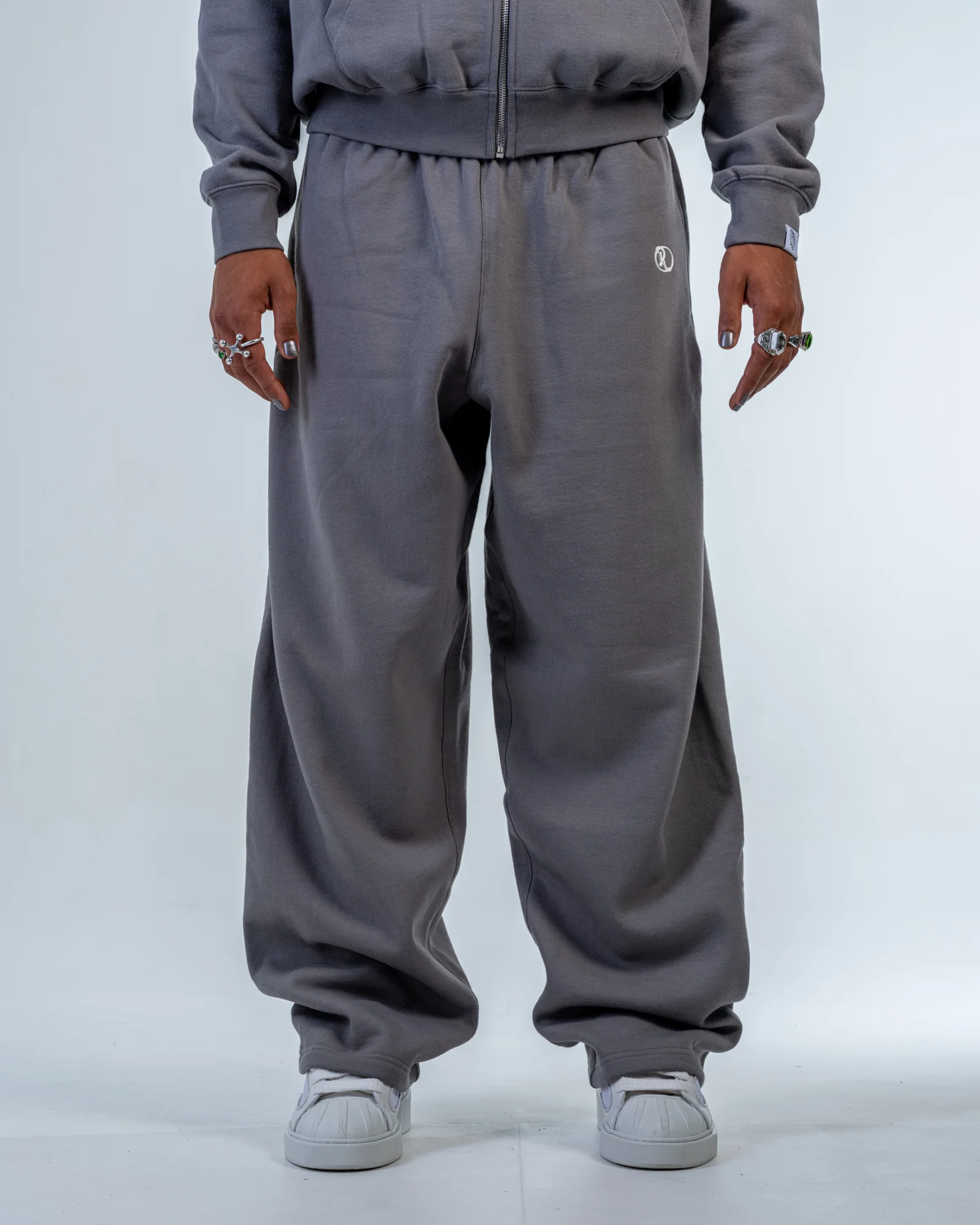 BAGGY JOGGERS PANTS [STONE GREY]