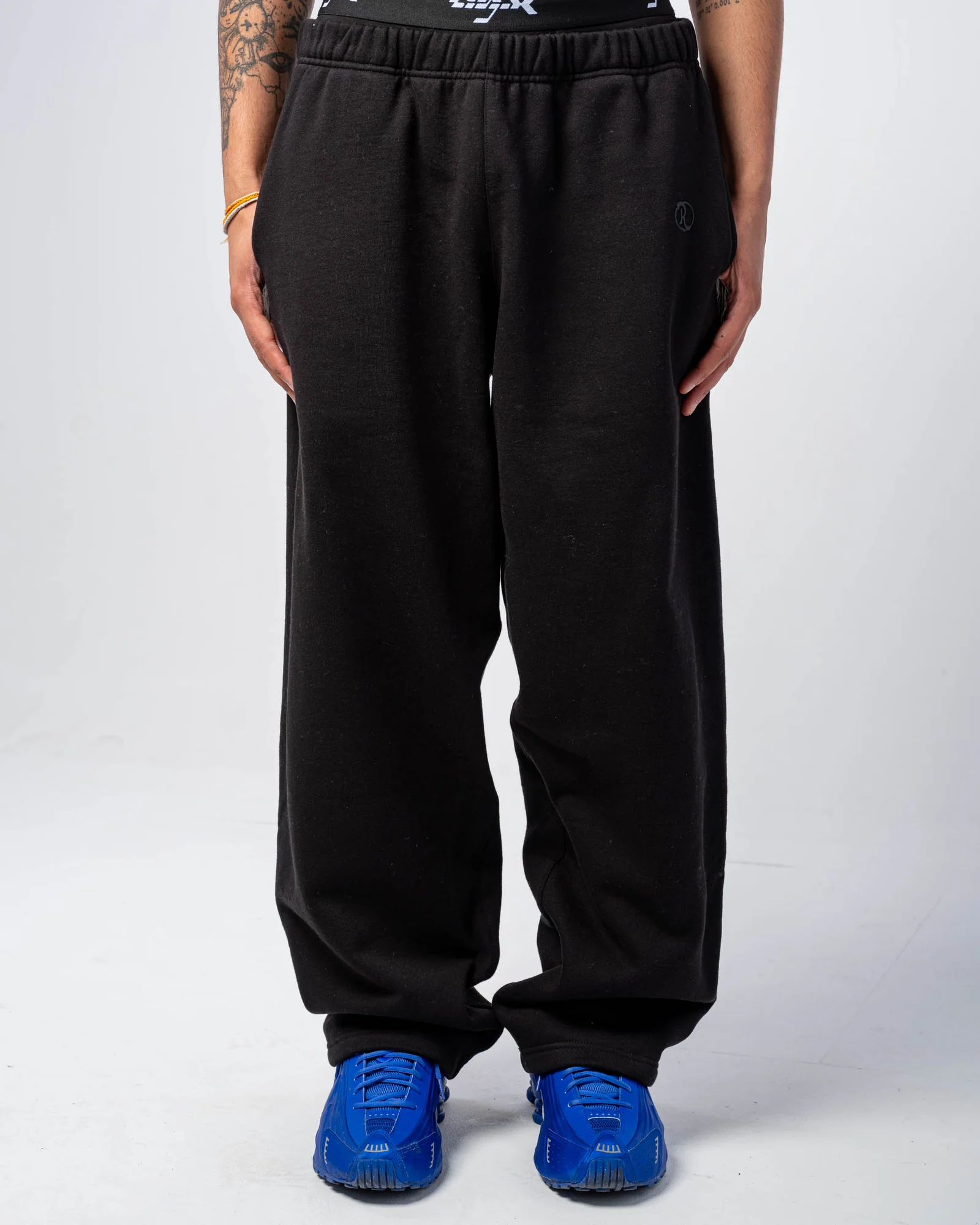 BAGGY JOGGERS PANTS [BLACK]