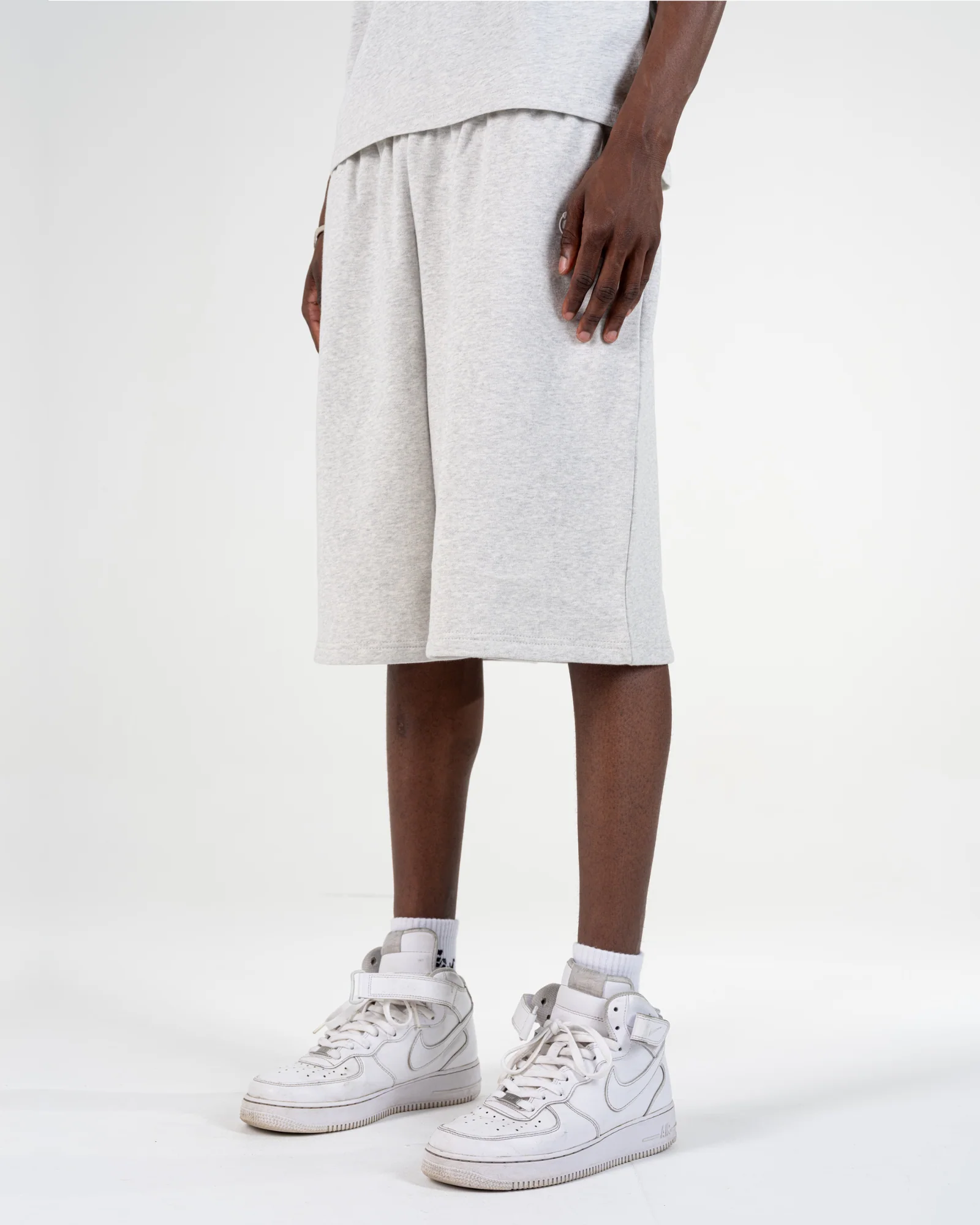 PREMIUM SHORT [GREY]