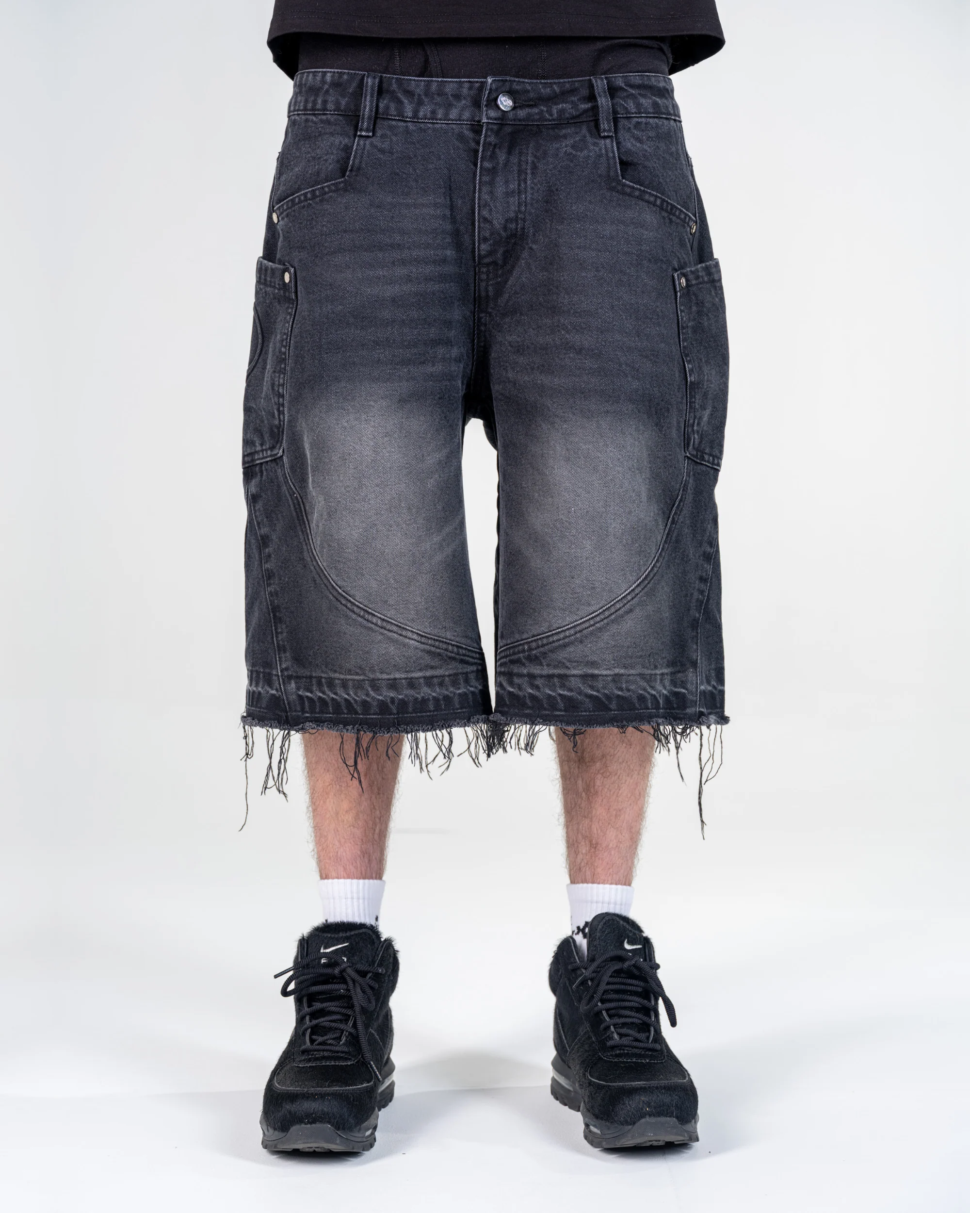 RIPPED BAGGY JORTS [BLACK]