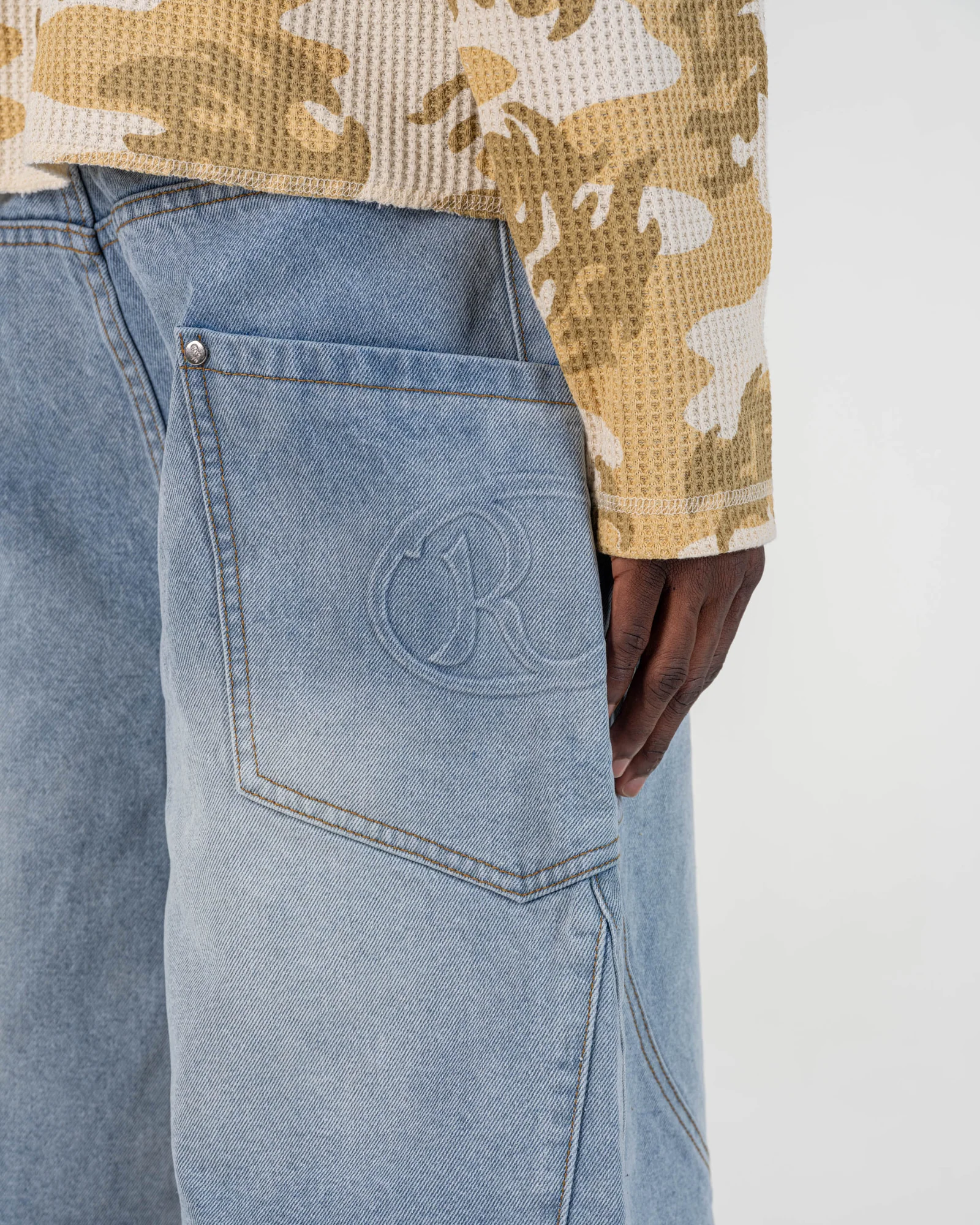 RIPPED BAGGY JORTS [BLUE]