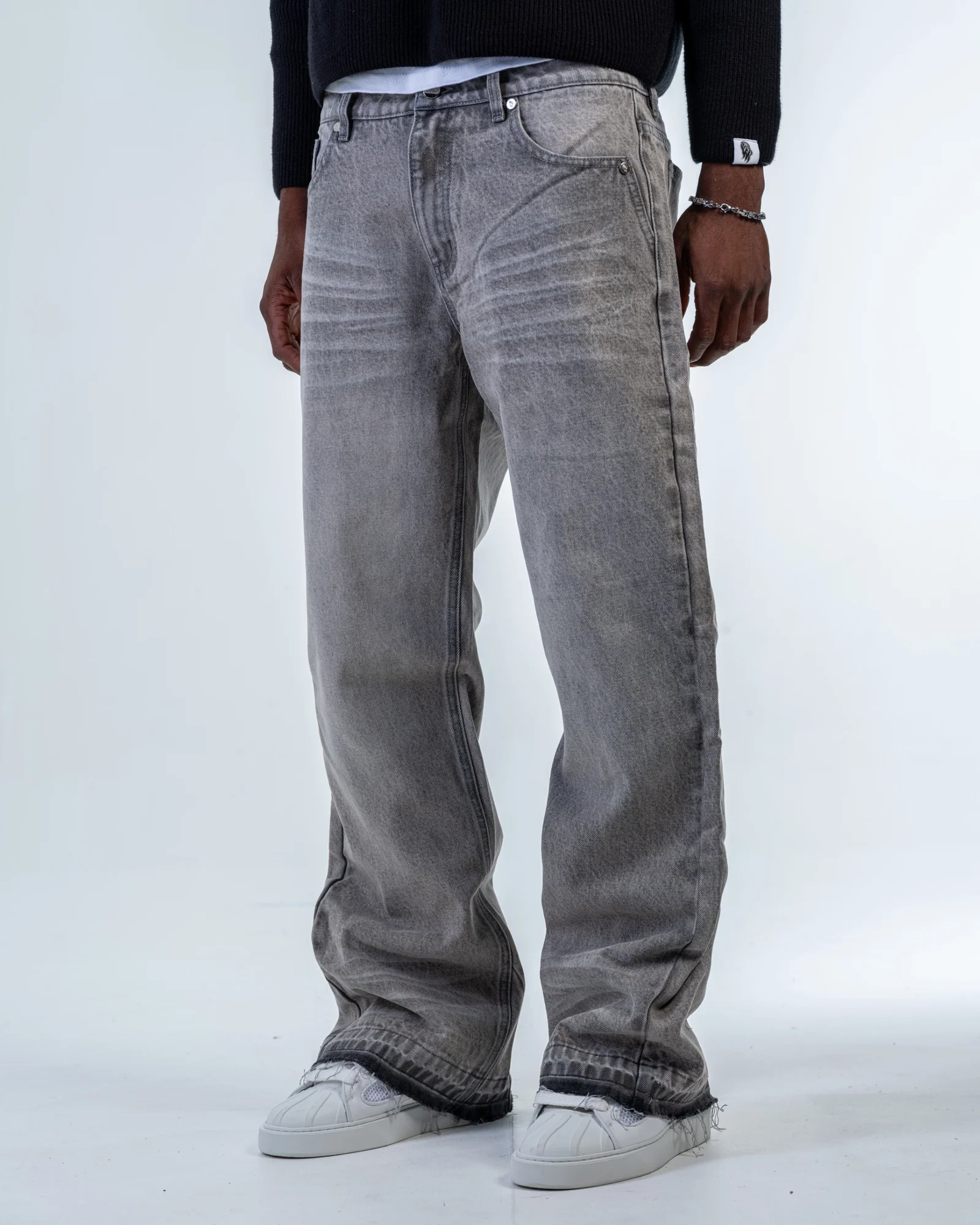 FLARE FIT JEANS [GRAY]