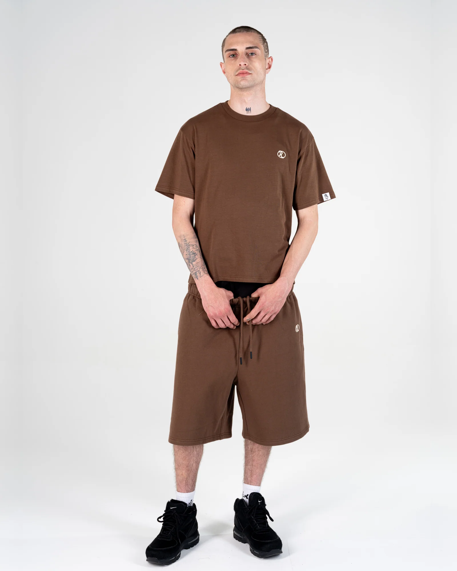 PREMIUM TEE [MOCHA]